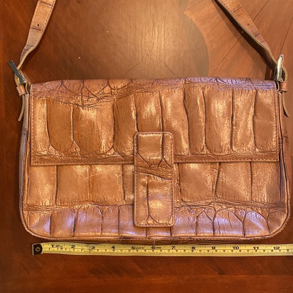 Vintage Danier Embossed Crocodile Leather Bag in Tan - Picture 3 of 5